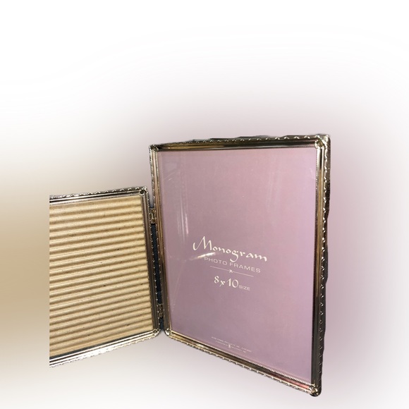 Monogram foldable golden photo frames - Picture 4 of 9